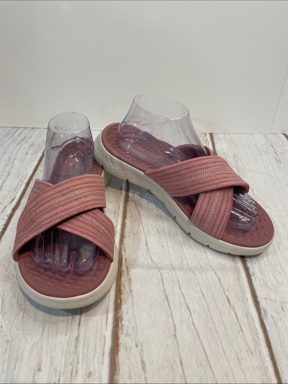 Skechers Goga Mat Sandals 9 Pink Dusty Rose Slides Beach Criss Cross Open Toe